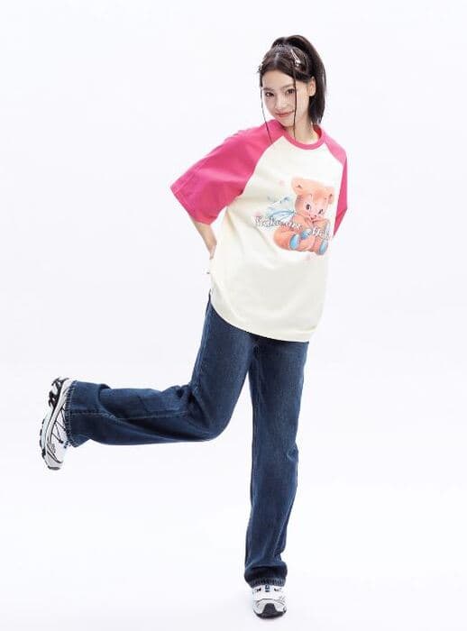 ホットピンクがかわいい！地雷系クマプリントTシャツ