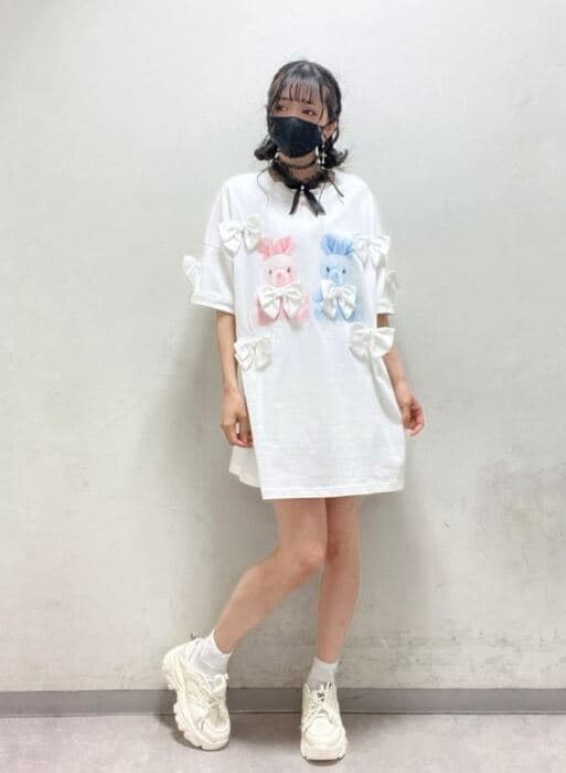 リボンだらけ！うざきプリント地雷系Tシャツ