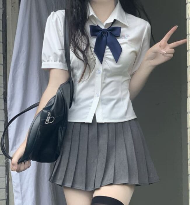 制服風！地雷系ブラウス