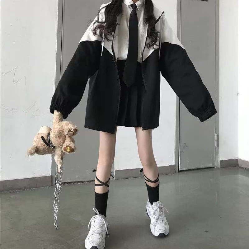 地雷系ファッションアウター 白黒のかっこいい地雷系ファッションジャケット