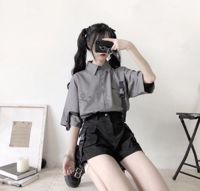 地雷系ファッション ルーズグレーシャツブラウス