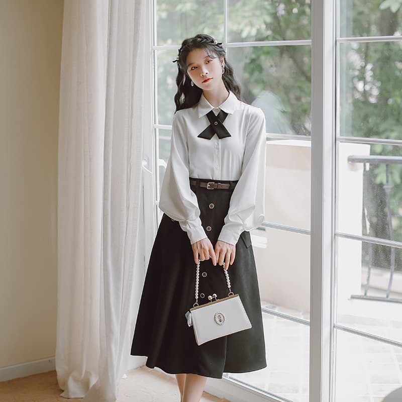 地雷系ファッション ベルト付きひざ下丈シンプルスカート