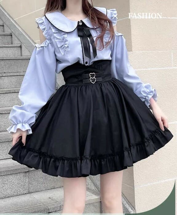 地雷系ファッション ハートベルト フリルスカート