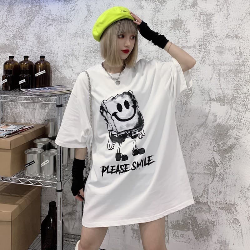 地雷系ファッション 漫画風イラスト ルーズTシャツ