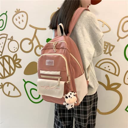 地雷系ファッション ベージュ 学校 リュック