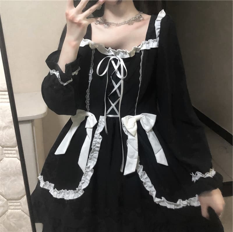 地雷系ファッション 黒色 ビックサイズ蝶ネクタイドレス