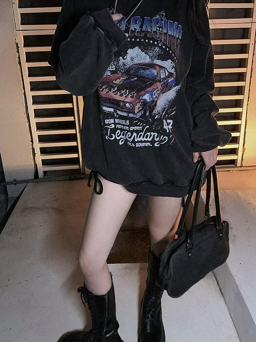 地雷系ファッション レーシングカーイラスト入り 裾絞りTシャツ