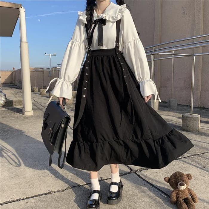 地雷系ファッション ストラップ付フレアスカート