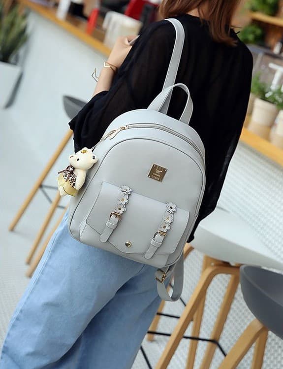 地雷系ファッション フェイクレザーリュック ポーチなど3点セット クマのぬいぐるみ付き