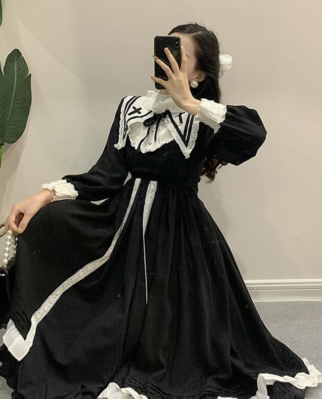 地雷系ファッション モノクロゴシックワンピース