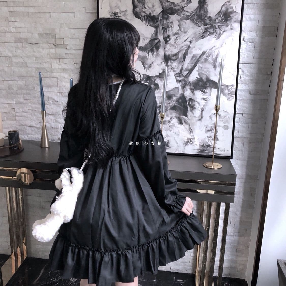 地雷系ファッション レースとフリルのロリータ風ワンピース