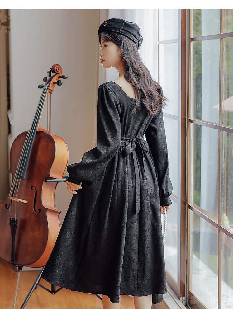 地雷系ファッション 花柄レース ワンピース